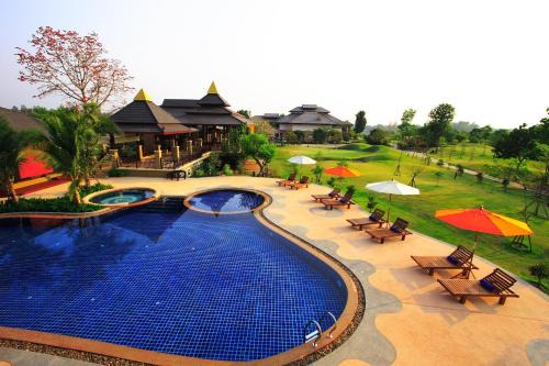 Mae Jo Resort | Relax at Mae Jo Golf Resort & Spa with Oceanfront Amenities