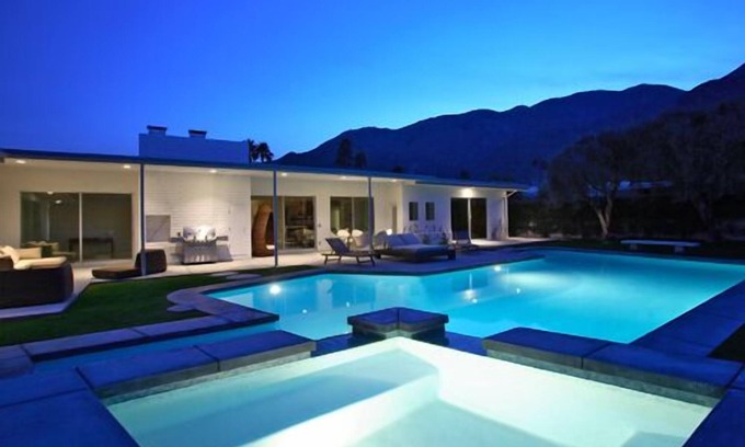 Vista Las Palmas House | Exquisite Mid-Century Oasis in Vista Las Palmas Area