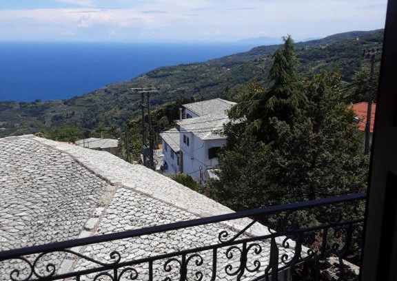 Zagora Apartment | Guest Rated Magda Studios - Double Bed Room with Breakfast