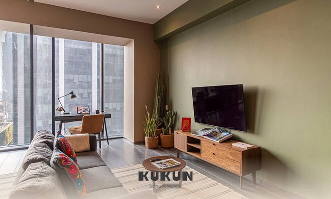 Reforma Apartment | Top-Rated Magenta Design Apartment with Pool & Spa