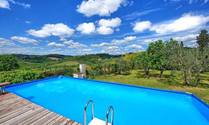 Certaldo Villa | Relaxing Maggiano Country House in Chianti with Pool & Spa