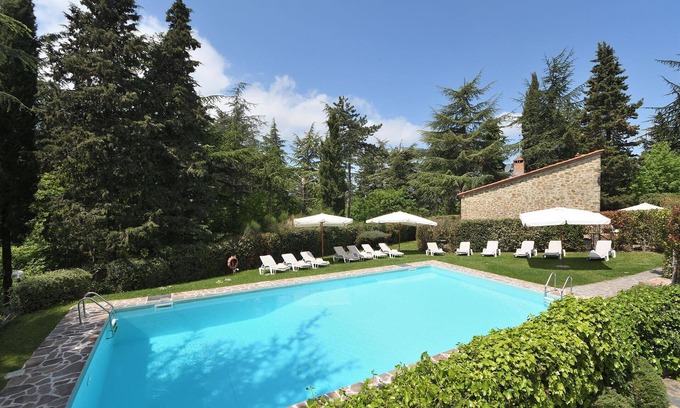 Gaiole in Chianti Apartment | Discover Maggiorana: Family-Friendly Retreat in Chianti