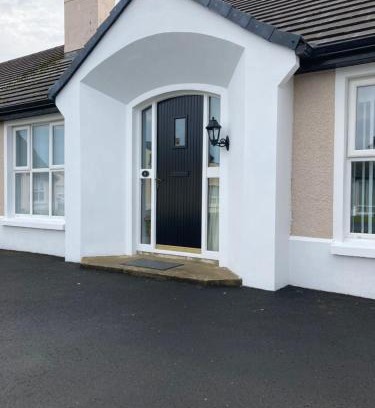 Portrush House | Family-Friendly Magheraboy Cottage in Scenic Portrush