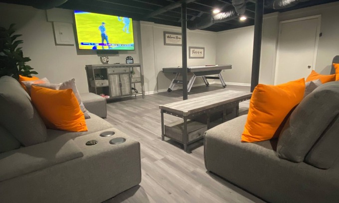 Shannon House | Your Ideal Summer Retreat at Oasis St Charles, Birmingham