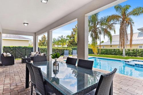 Celebration House | Enchanting Magic Manor: Family-Friendly Getaway Awaits