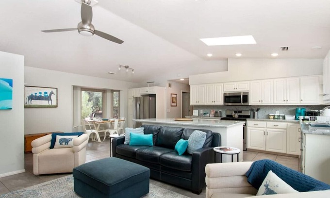 West Sedona House | Enchanting Cottage with Hot Tub & Breathtaking Nature Views