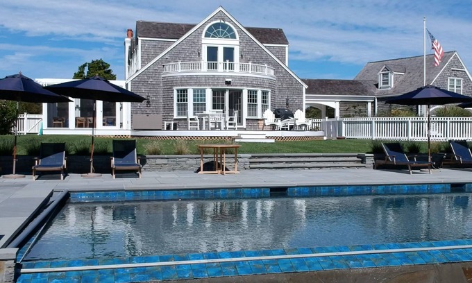 Nantucket House | Enchanting Getaway with Oceanfront Pool - Book for 2024!