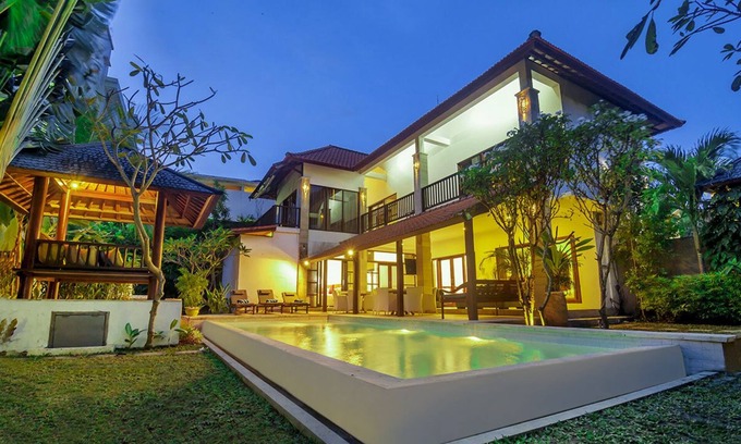 Petitenget Villa | Enchanting Estate Near Seminyak Beach with Ocean Views
