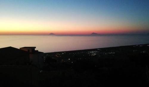 San Marco d'Alunzio Bed & Breakfast | Magie al tramonto B&B: Pet-Friendly & Family 8/10 Stay