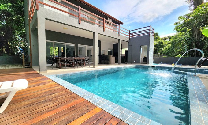 Guaratuba House | Beautiful Oceanfront Casa: Bertioga Guaratuba Sun House