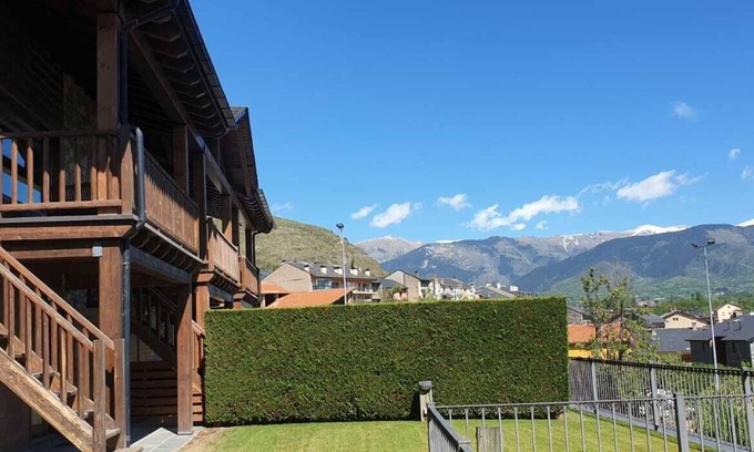 Llivia House | Beautiful House in the Heart of Cerdanya with Pool