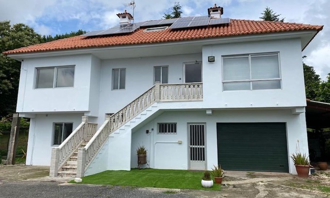 Santiago de Compostela House | Inviting Independent Home by beBalmy - Family Friendly Stay
