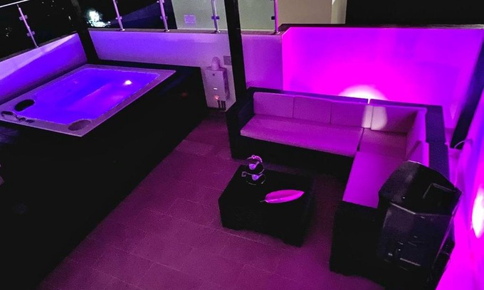 Santiago Province Apartment | Elegant Penthouse Retreat with Jacuzzi & Pool Access