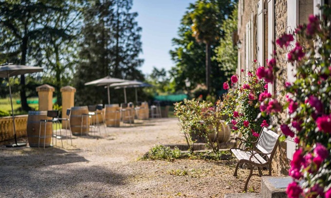 Villefranche-de-Lonchat House | Beautiful Domaine with Pool & Spa Near Saint Emilion