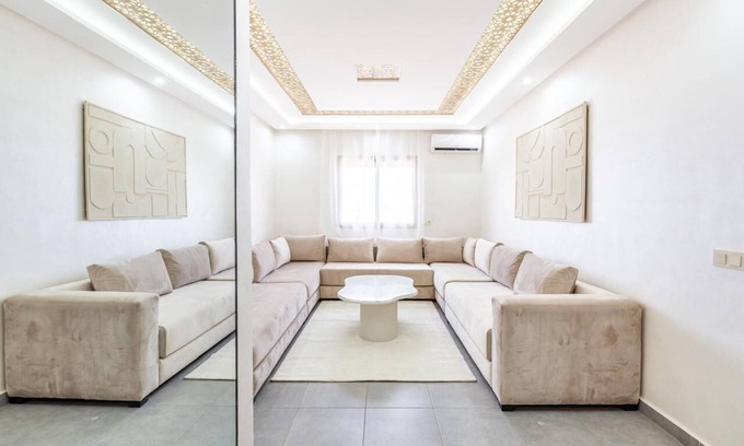 Tassoultante Apartment | Magnificent 2 bedrooms km 8