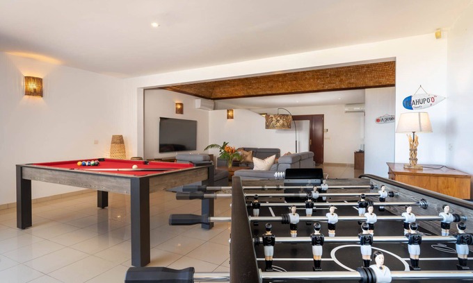 Punaauia Villa | Elegant 5 Bedroom Villa with Pool and Breathtaking Views