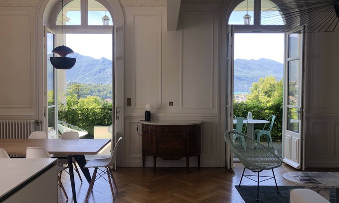 Aix-les-Bains City Center Apartment | Stylish Apartment with Ocean View in Luxury Residence
