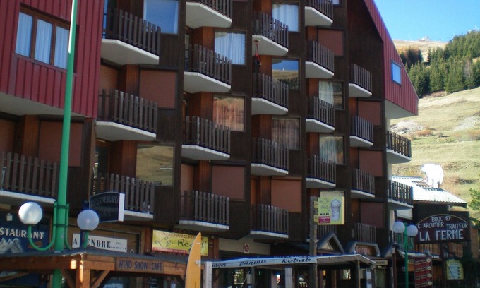 Les Deux Alpes Apartment | Inviting Two Alps Apartment with Pool and Spa Amenities