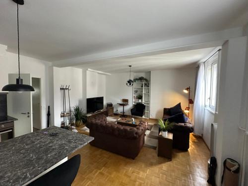 Downtown Geneva Apartment | Elegant Apartment with Ocean View in Geneva Center