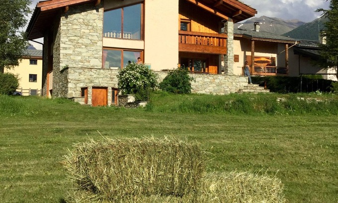 Aussois Ski Chalet | Impressive Chalet with Pool & Spa – 10/10 Guest Rated