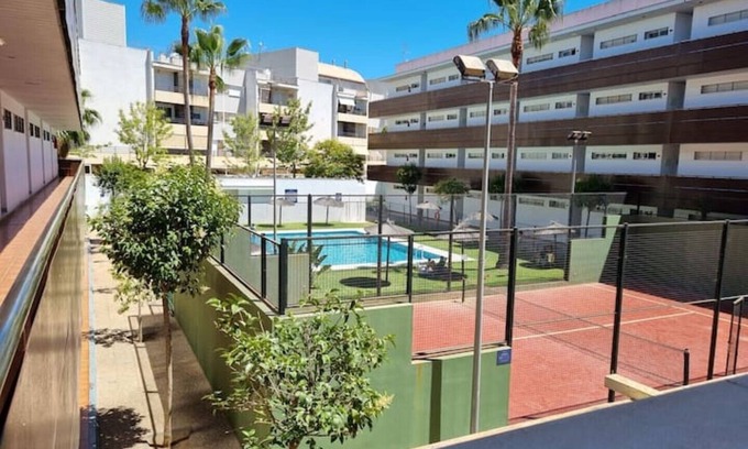 Nuevo Portil Apartment | Stylish Apartment with Spectacular Terrace Near the Beach