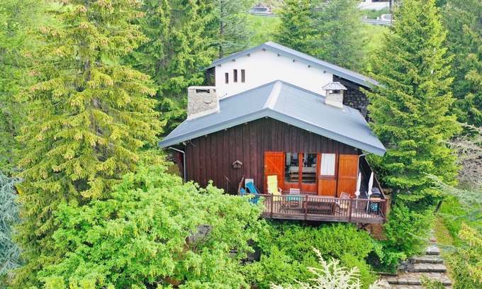 Peone Ski Chalet | Family-Friendly Chalet in Valberg with Pool & Scenic Views