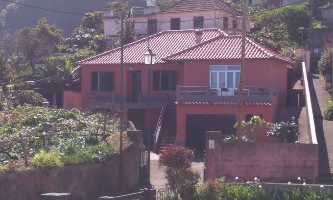 Arco de Sao Jorge House | Beautiful House with Ocean View in Northern Madeira