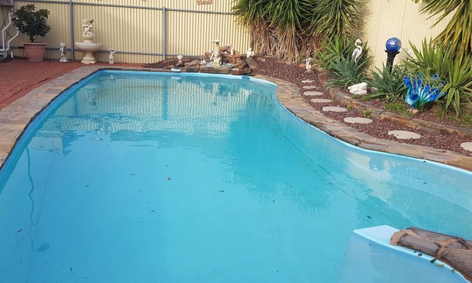 Camden Park House | Stylish Mid Century Modern Pool House near CBD & Glenelg