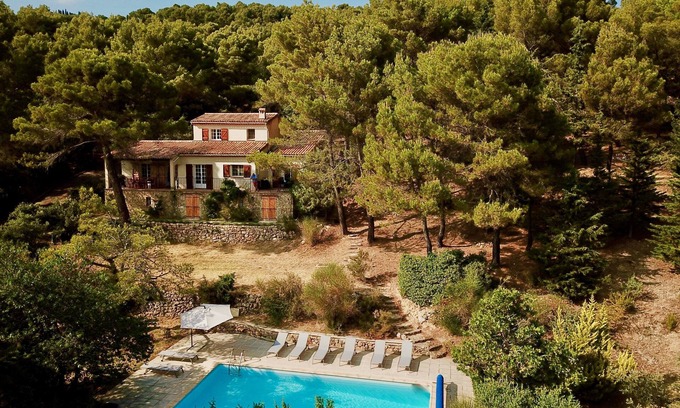 Tourtour House | Elegant Provencal Villa with Pool in Scenic Tourtour