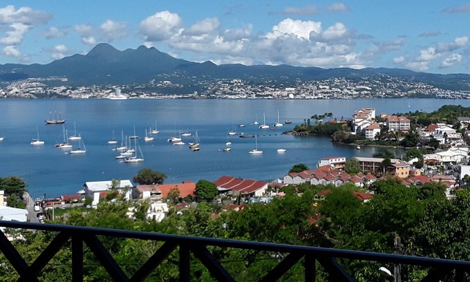 Trois-Ilets House | Unforgettable Sea View Escape at Fort de France Bay
