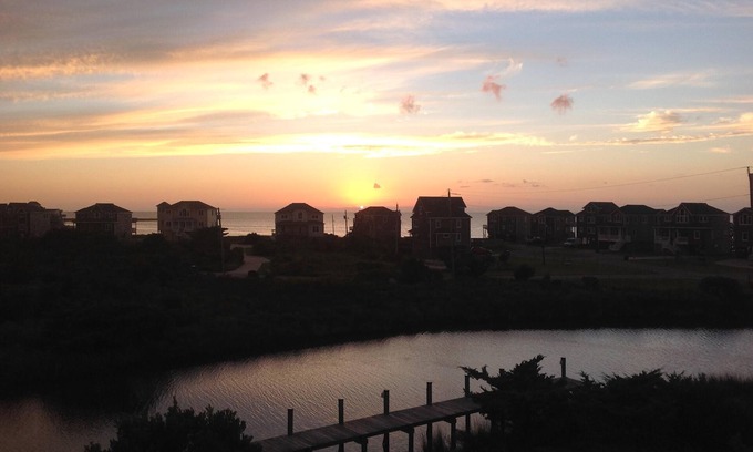 Avon Condo | Experience Ocean Views with Pool Access & High Guest Ratings