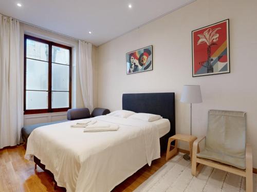 Downtown Geneva Apartment | Elegant Two Bedroom Apartment in a Prime Location