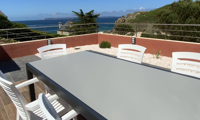 Beuzec-Cap-Sizun House | Magnificent Villa facing the beach of Pors Peron