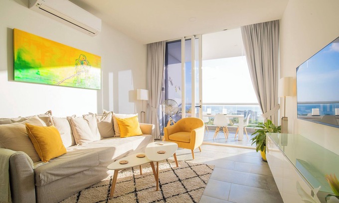 Piscadera Apartment | Elegant Ocean View Condo with Pool, Spa & Gym Access