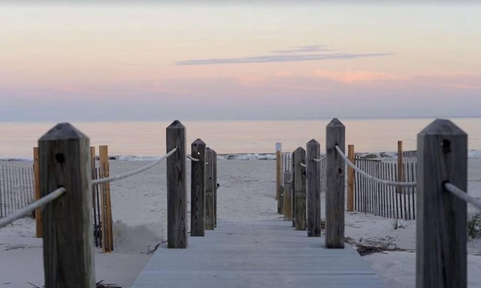 Daufuskie Island Villa | Unforgettable Balcony Views with Pool Access
