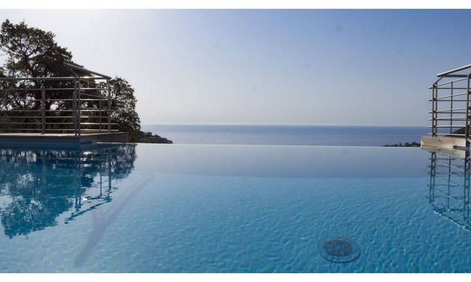 Tarcu Villa | Magnificent Villa with Pool and Mountain Sea Views