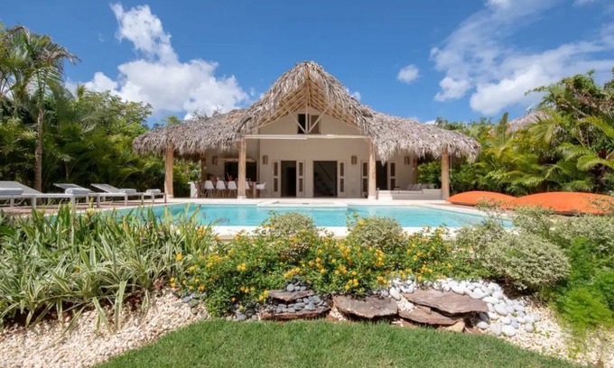 Las Terrenas Villa | Elegant Villa on Coson Beach with Private Bungalow Retreat