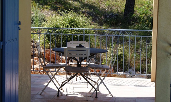 Vidauban Villa | Serene Villa with Private Pool and Family-Friendly Amenities
