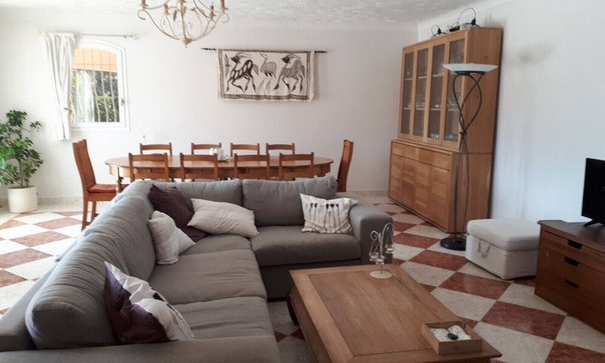 Draguignan Villa | Family-Friendly Villa with Pool and Beautiful Garden Retreat