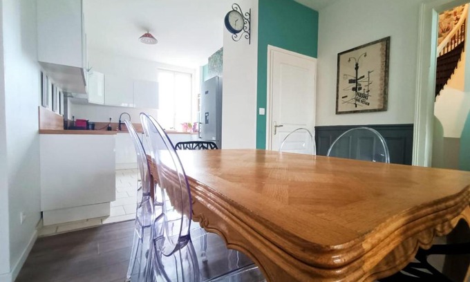 Chalons-en-Champagne Apartment | Convenient Apartment Steps from City Center & Train Station