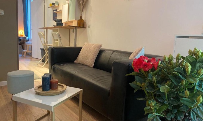 Cachan Apartment | Beautiful 2-Bedroom Apartment Near Paris - Rated 9/10