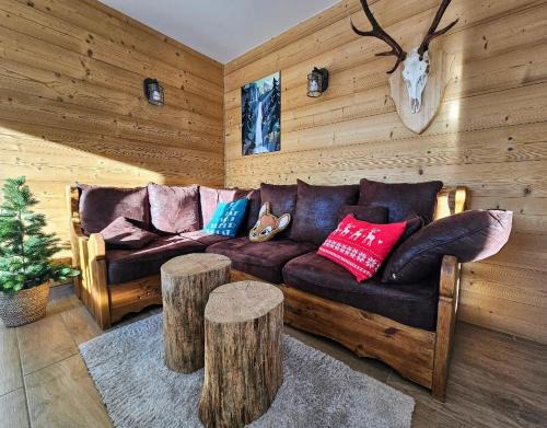 Chapelle-des-Bois Ski Chalet | Cozy Chalet with Terrace, Garden & Outdoor Sauna Escape