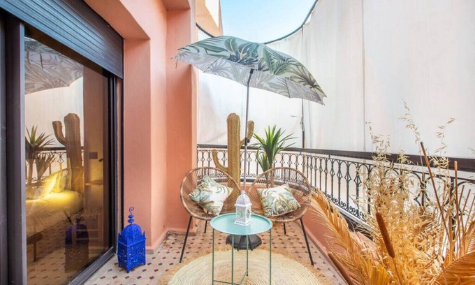 El Hara Apartment | Cozy Urban Apartment with Pool & Family-Friendly Amenities