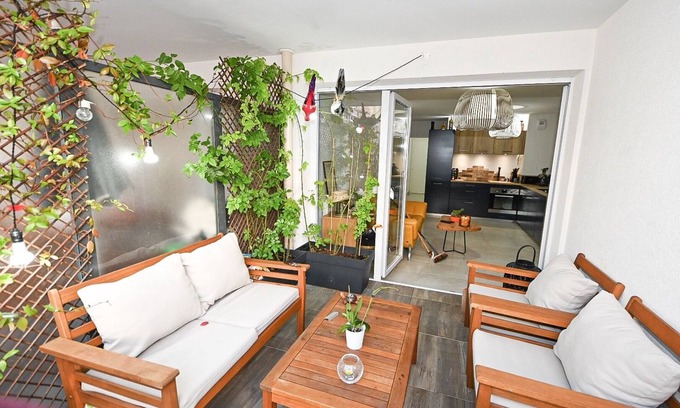 Roquebilliere Apartment | Magnifique Design T2, Confortable, Parking Gratuit