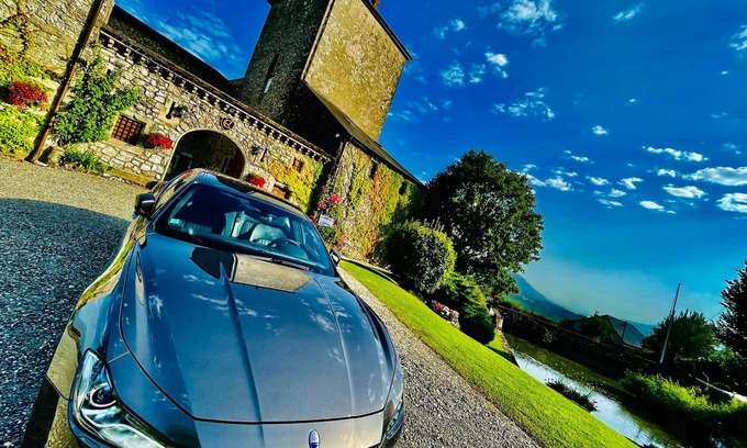 Cruet Bed & Breakfast | Elegant Rooms in a Beautiful Castle for Family Getaways