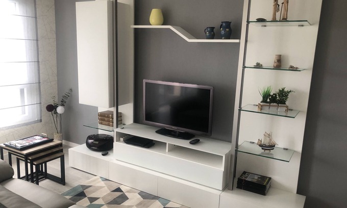 Courseulles-sur-Mer Apartment | Beautiful F2 with Port Views & Accessible Amenities
