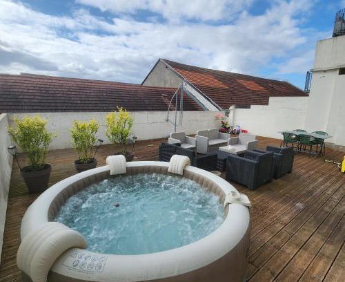 XIV Juillet Apartment | Idyllic Spa Retreat with Pet-Friendly Amenities & Top Ratings