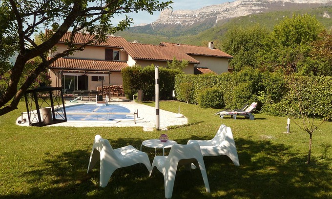 Claix House | Elegant Retreat with Pool in a Peaceful Setting