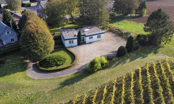 Dallon House | Magnifique Maison: Ocean View & Spa Retreat Awaits You