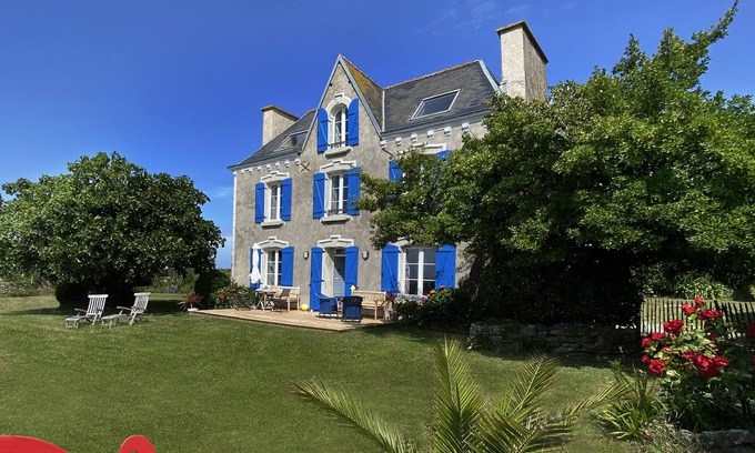 Plozevet House | Beautiful Oceanfront Retreat with Unique Sea Views, Pets Welcome